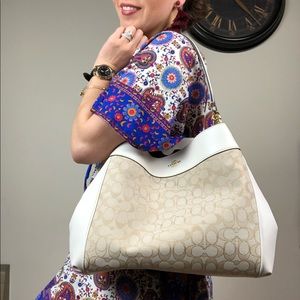 NEW AUTHENTIC Coach LARGE white shoulder hobo lexy